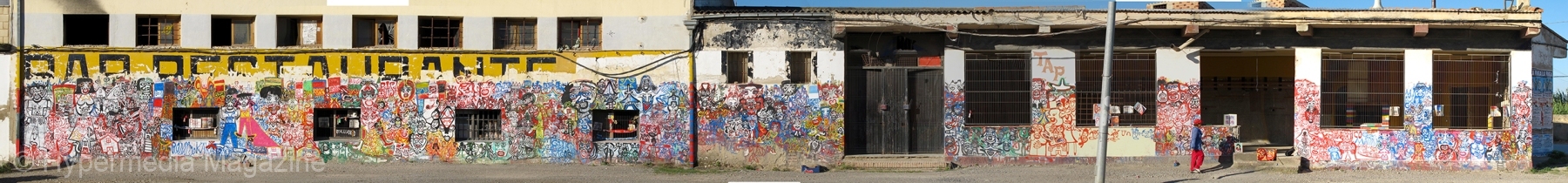 Murales, fachada de edificio, 2010