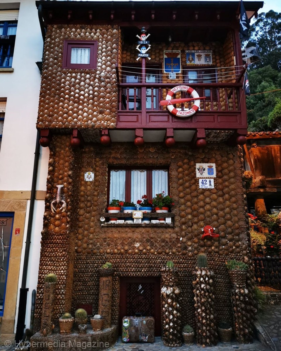 Casa de las Conchas, de José Ramón Robollar (Villavisiosa, España)