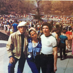Arenas en central Park, NY, en 1982, con Jorge y Margarita Camacho.
