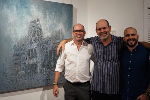 Norlam de León, Ismael Gómez Peralta y Andy Astencio en la inauguración de la exposición “Imaginary Habitats”
